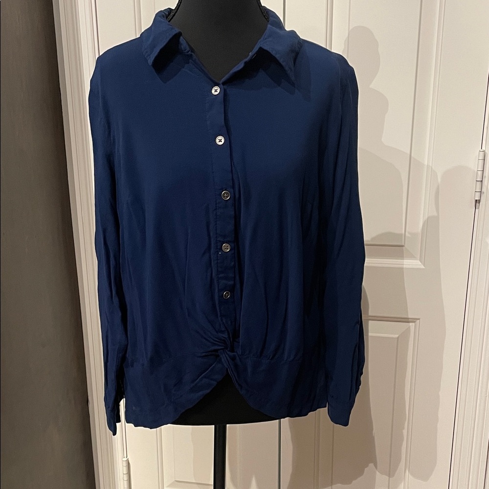 Style & Co. Navy Button-Down Shirt (D)